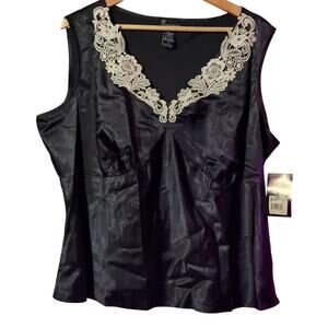 Shiny Black Tank Top with White Lace Collar - Size 2X 0055